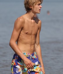 SHIRTLESS (NN) 5942faacc49a5.jpg