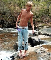 Uploaded by:Preston 594ab3b6e303e.jpg