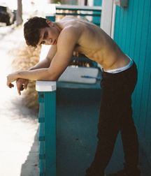 Mix of Pictures and Gifs No.30 594b19900280d.jpg
