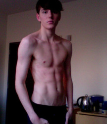 Cute Boys - No Nudes 594d99deecb3d.jpg