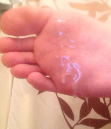 My favorite feet 593564f734bab.jpg