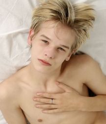 Sexy boys Day 5 593d5a6c3a774.jpg