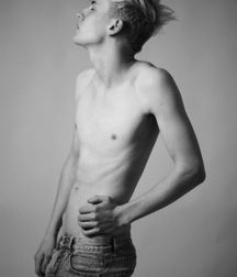 Sexy boys Day 13 59482d93b75f4.jpg