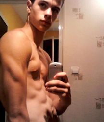 Sexy Boys 19! 596dde2272f29.jpg