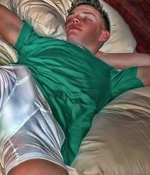 Sexy Boys 23!!  Sleepy boys!! 59996a86389ad.jpg