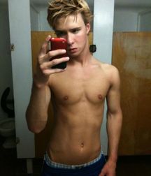 Sexy Boys 27!!! 59d91a1be097d.jpg