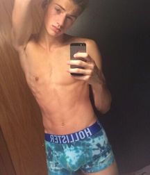 Selfie Boy 3!! 59f7a6c83a565.jpg
