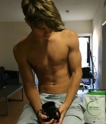 Sexy Boys 40--Shirtless Boys!! 5a00e4a8423c2.jpg
