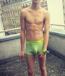 Sexy Boys 44--Shirtless hotties! 5a03985332e7e.jpg
