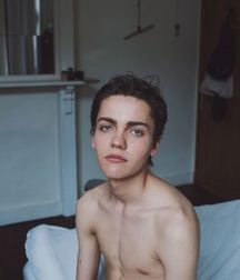 Photogenic Boys 2!! 5a064133376b0.jpg