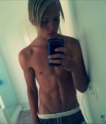 Selfie Boys 7!! 5a08982686830.jpg