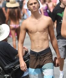 Random hotties 1 5a1733e5872d1.jpg