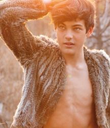 Photogenic Boys 4!! 5a22a2220f1ce.jpg