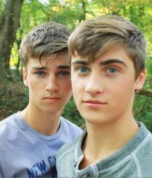 Friends and Lovers 2!! 5a25f7c37c3b8.jpg