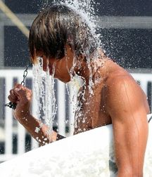 Wet and Wild 3!! 5a2b0c7766550.jpg