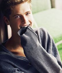 Random Hotties 8!! 5a2b0d006da9d.jpg