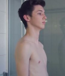 Out and famous 2--Troye!! 5a2d8cf08c4ec.jpg