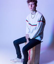 Out and famous 2--Troye!! 5a2d8cf2ed884.jpg