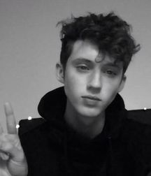 Out and famous 2--Troye!! 5a2d8cfe7a91b.jpg