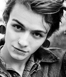 Tatts And Holes 1 5a5babc60b80d.jpg
