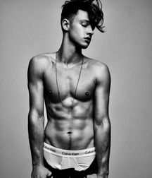 Photogenic Boys 6!! 5a6e03e7b5fb8.jpg