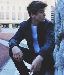 Photogenic Boys 7!! 5a6e04894a818.jpg