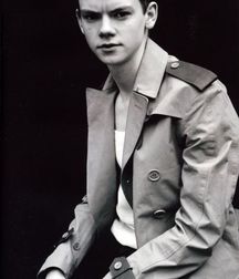 Celeb Hotties 2--Thomas! 5a72629179ffd.jpg