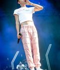 Out and Famous 4--Olly!! 5a73bc664749c.jpg