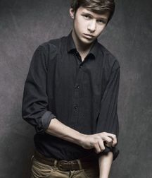 Celeb Hotties 3--Nick! 5a764320c454b.jpg