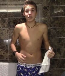 Sexy Boys 65!!  Shirtless hotties!  5a861f4b3ebc9.jpg
