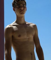 Summer Boys 14!! 5ac93131a83f1.jpg