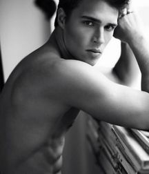 Photogenic Boys 10!! Black and White 5adb459f1e7e1.jpg