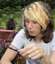 Sexy Boys 85!! Smoking Hotties! 5adfab000f2d9.jpg
