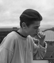 Sexy Boys 85!! Smoking Hotties! 5adfab071d6f1.jpg