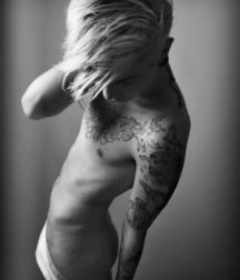 Photogenic Boys 12!!  Black and White hotties! 5af4c23d3b568.jpg
