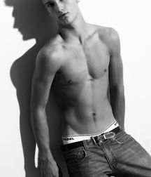 Photogenic Boys 12!!  Black and White hotties! 5af4c23e008fa.jpg