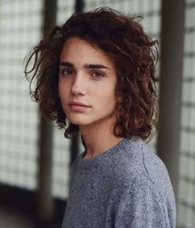 Sexy Matthew! Wild hair and all!! 5b1463456f557.jpg