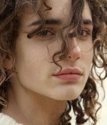 Sexy Matthew! Wild hair and all!! 5b14634bc02e4.jpg