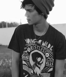 Photogenic Boys 17!!  Black and White G rated!! 5b8a956956a74.jpg