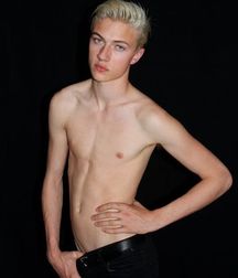 Lucky Boy!! 5bb8e70a22b69.jpg
