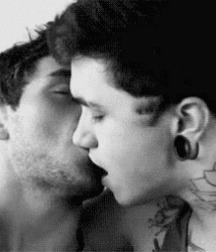 Boys in Love!! GIF boys!! 5bccf0b70ffce.gif