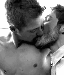 Boys in Love!! GIF boys!! 5bccf0cebbca5.gif