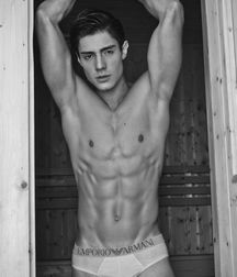 Photogenic Boys 21!!  5c1e388852c33.jpg
