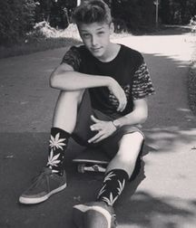 Photogenic Boys 21!!  5c1e388ba406c.jpg