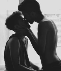 Love is Love 3!! Black and White images 5c1e467f4a22e.jpg