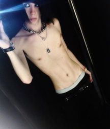 Sexy Boys 140!! Emolicious!! 5c2be01d34754.jpg