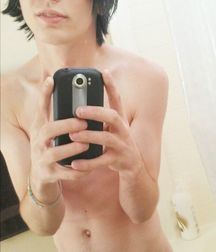 Sexy Boys 140!! Emolicious!! 5c2be031a4fe9.jpg