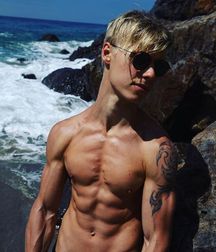 Summer Boys 26!! 5c6f35cccad12.jpg