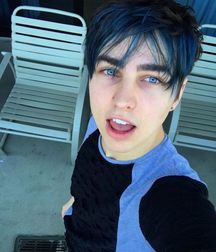 Sexy Boys 180--Emo Boys!! 5ce08d2fc6faf.jpg