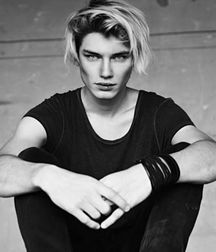 Photogenic Boys 29!!  Black and White hotties.  5ce092a5bf09e.jpg